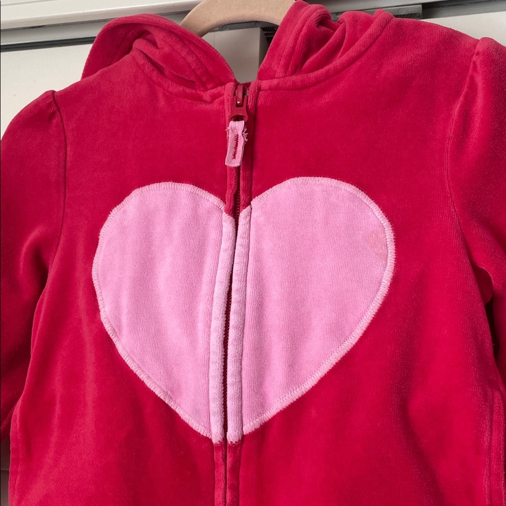GAP Kids Sz 4 Pink Heart Red velour Hoodie full zipper pockets Valentines Day - Picture 2 of 6